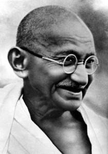 s11-historia-foto-Gandhi